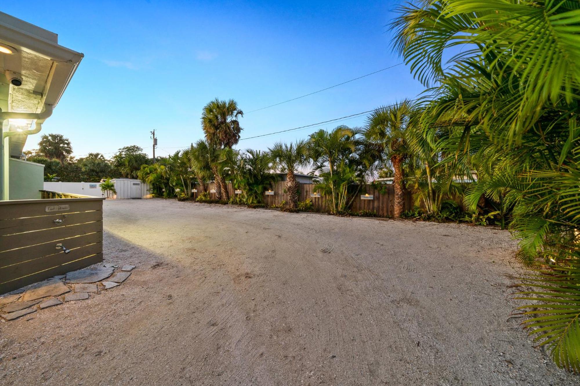 Boutique Vacation Rental Complex At Beach Cocoa Beach Exteriör bild